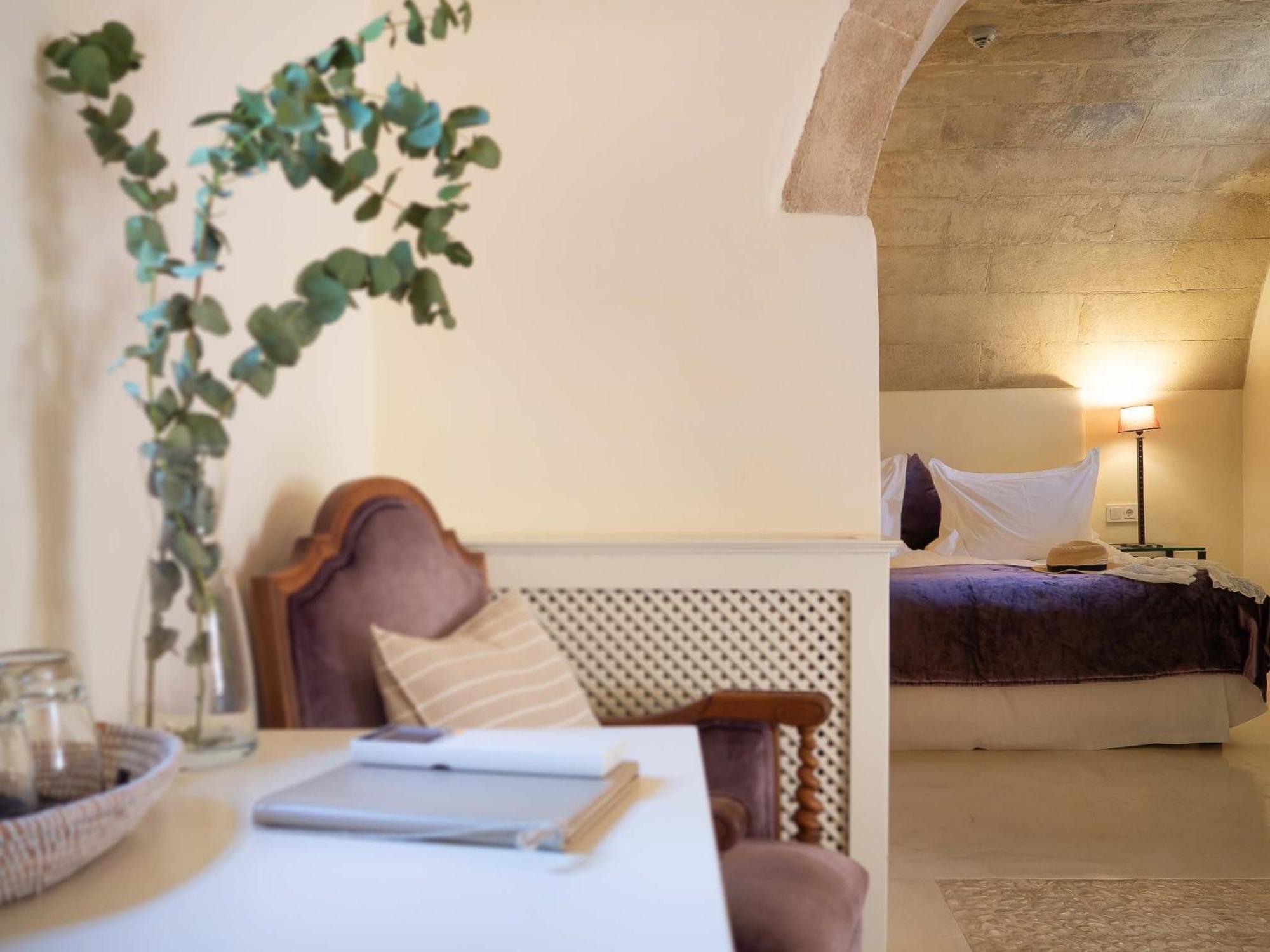 & Restaurant Jardi D'arta Hotell 4*