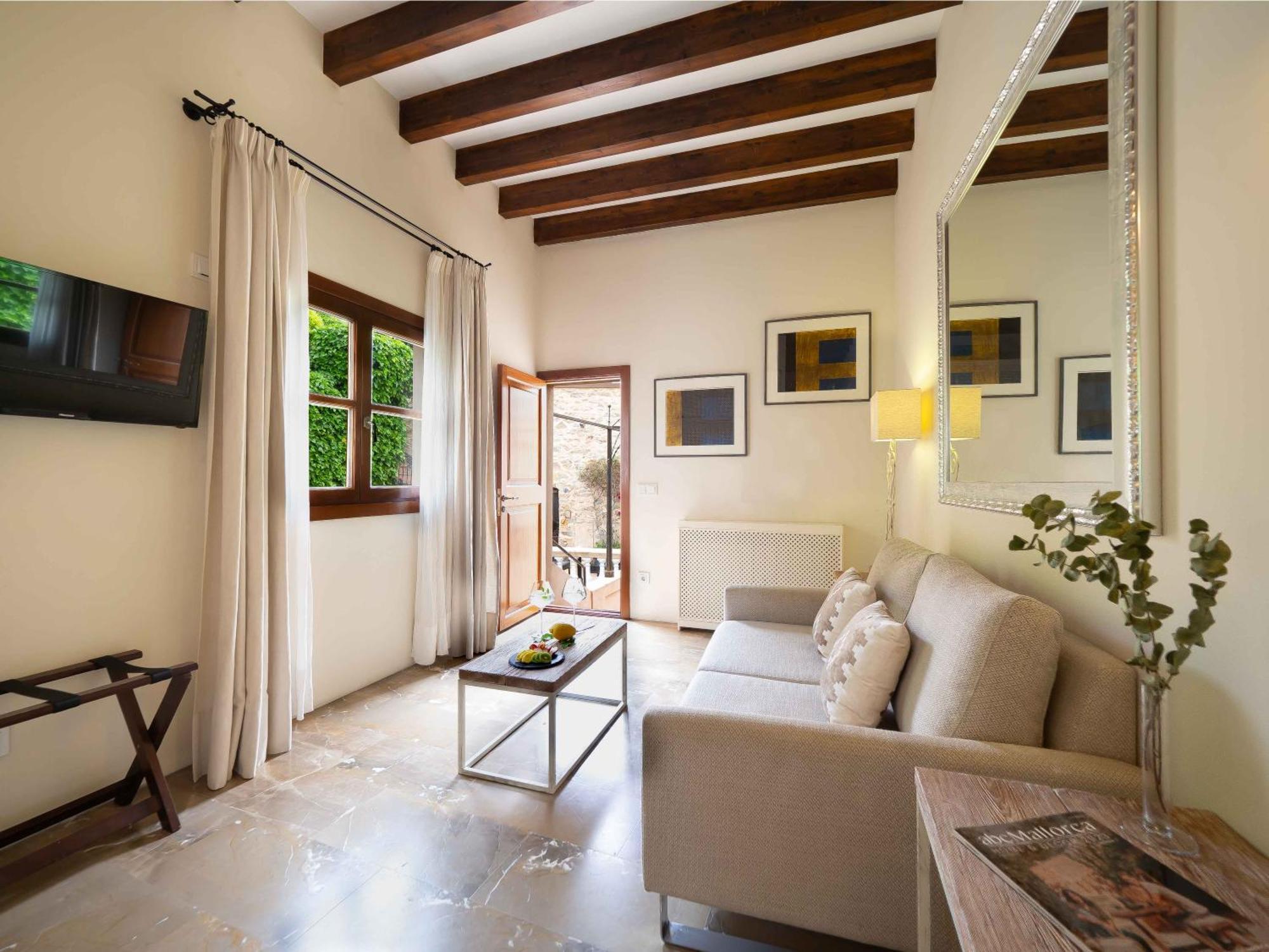 Hotell & Restaurant Jardi D'arta 4*